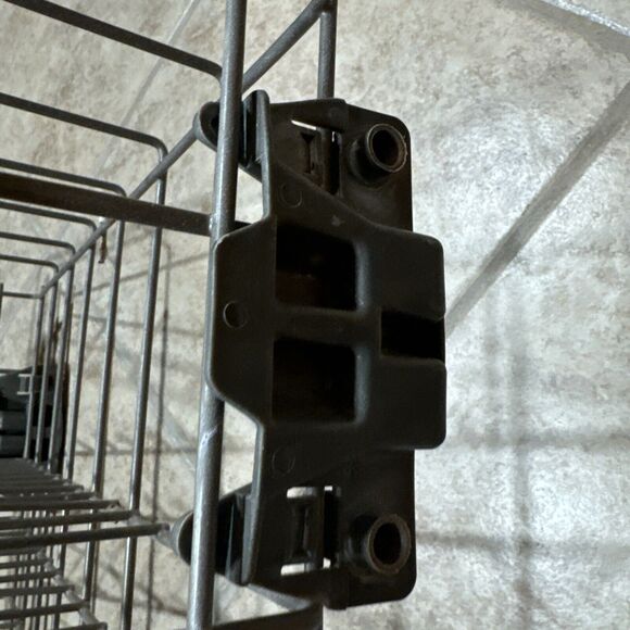 Kenmore Whirlpool Dishwasher Lower Rack Ass. Part # W10525645 W10728159 READ - Picture 8 of 10